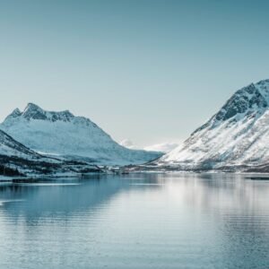 Snow Mountains - Breathtaking view of snow-covered mountains refl #29607138