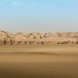Desert Wilderness - Expansive desert scene with rocky formations und #33720013